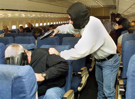 How Air Marshals Make Flying More Dangerous