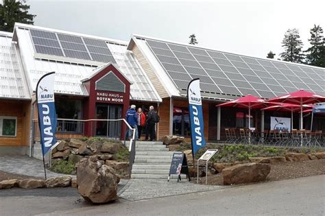 The small hotel offers a convenience store, a sun terrace, and shops, to make your visit even more pleasant. NABU-Haus am Roten Moor - NABU Hessen