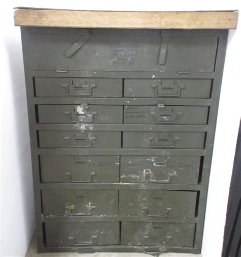 Albrecht Auctions Green Industrial Workbench With Drawers