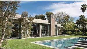 Jeremy Renner Puts His Remodelled Beverly Hills Mansion On The Market