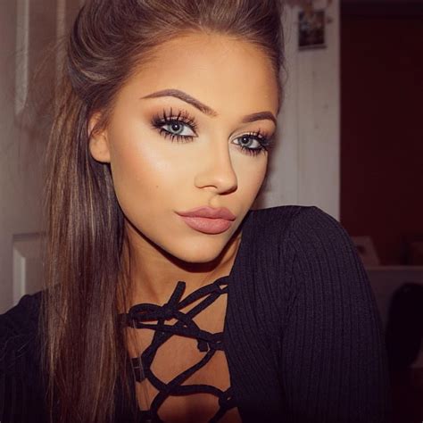 Rhia Olivia On Instagram “mac Whirl Lip Pencil Gotta Be My Fave ” Makeup Makeup Beauty