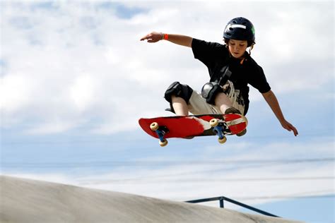 Skateboarding Kids Skateboarding Beginner Skateboard Cool Skateboards