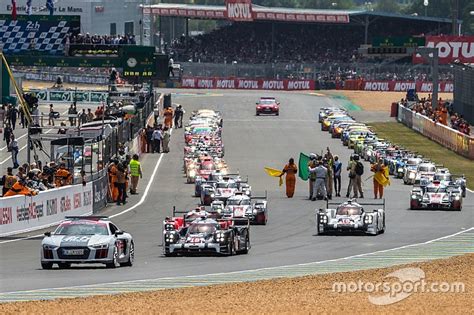 Casi una vuelta de ventaja para el primero de los toyota. Chase Carey dará el banderazo de salida a las 24 Horas de ...