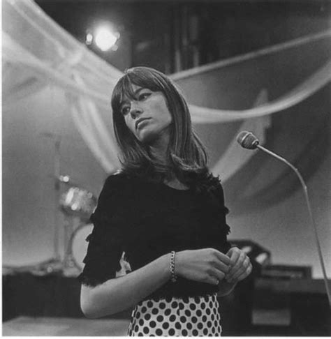 Francoise hardy is a french actress and singer who appeared in the jean luc goddard film. Oh So Lovely Vintage: Sixties style icon: Francoise Hardy.
