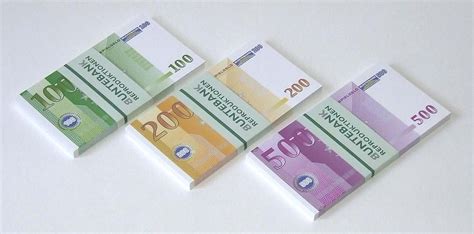 Nach dem druck sind die geldscheine innen noch feucht. 500 Euro Schein