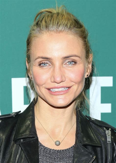 Cameron Diaz At The Body Book Signing In New York Hawtcelebs