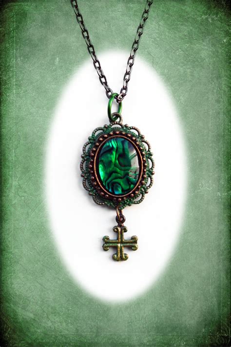 Gothic Emerald Green Abalone Cameo Pendant With Cercelée Etsy In 2021