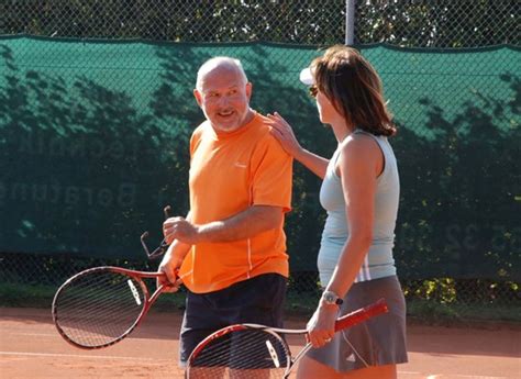 Kokain Picken W Tend Werden Tennis In Frankfurt Am Main Segen Knochen Verunreinigen