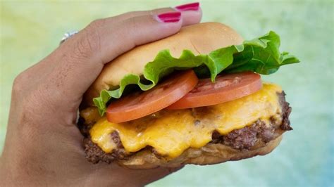 Heres How To Get Shake Shack Burgers Through The Mail