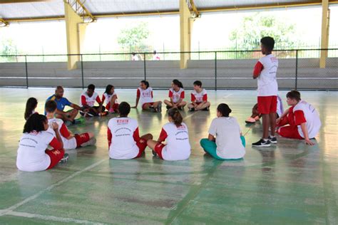 Inicia O Esportiva Incentiva Crian As A Praticarem Esportes Jornal Metr Pole