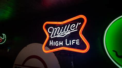 Miller High Life Neon Sign At The Eddie Vannoy Collection 2020 As G363