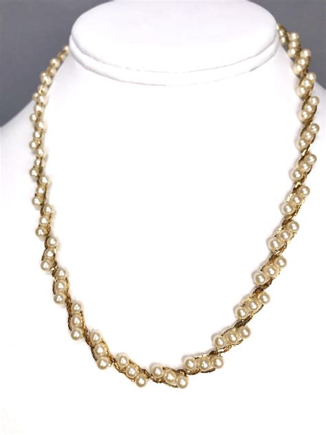 Napier Faux Pearl And Gold Tone Necklace Vintage 90s Etsy Gold Tone