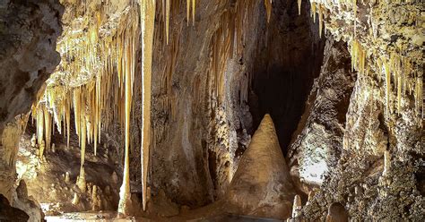Venture To Breathtaking Sites At Carlsbad Caverns