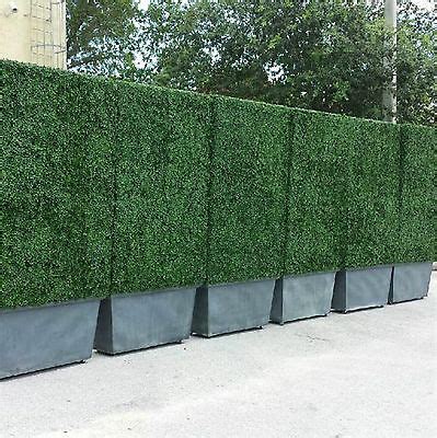 Small and detailed green leaves provide a dense, lush and natural look, without gaps, aesthetically creates a completely private space while you are relaxing in your own yard and playing with family. ARTIFICIAL FAUX BOXWOOD Hedge Privacy Fence Screen ...