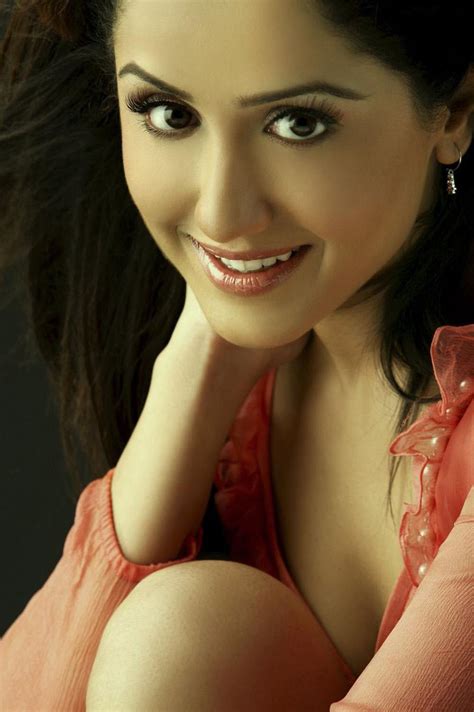 Mallika Kapoor Hot Photo Tamilmallus