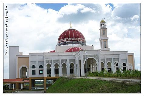 D hotel seri iskandar, bandar seri iskandar: Masjid Daerah Perak Tengah Seri Iskandar - Seri Iskandar