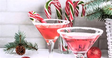 16 Boozy Christmas Drinks For Your Holiday Mix That Drink