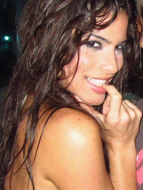 Close Up Miss Puerto Rico Viviana Ortiz