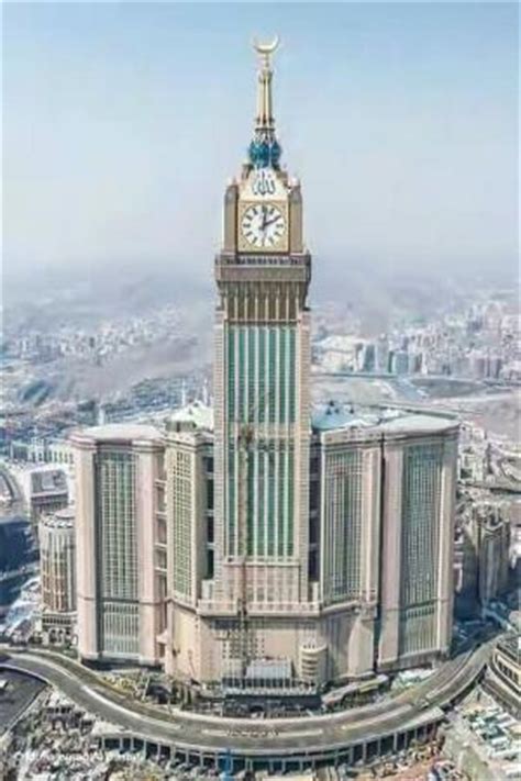 Is one of the world's tallest buildings and it is the focal point of the abraj al bait complex, the iconic symbol of hospitality in the holy city. Full view of clock tower Makkah - Picture of Makkah Clock ...