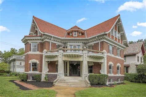 1910 Historic House For Sale In Kansas City Missouri — Captivating Houses