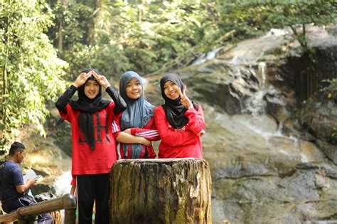 Noorul berkata, air terjun kanching terletak di sempadan kuala lumpur dan rawang, selangor. Cerita Revita: Air terjun sungai kanching, Rawang, Selangor.