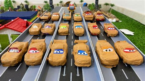 Disney Pixar Cars Looking For Lightning McQueen Tow Mater Sally Carrera