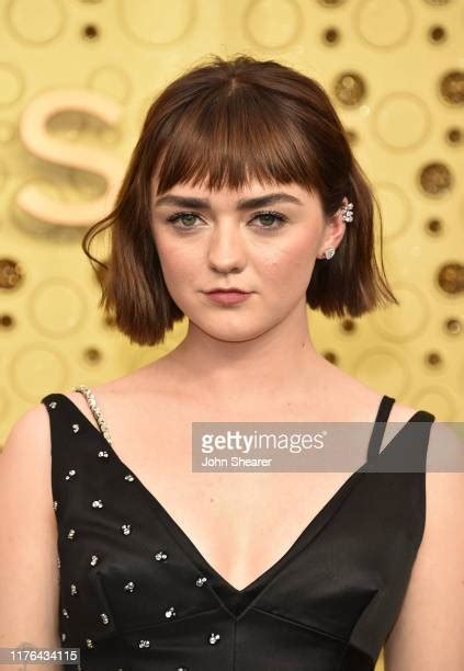 Maisie Williams Photos And Premium High Res Pictures Getty Images