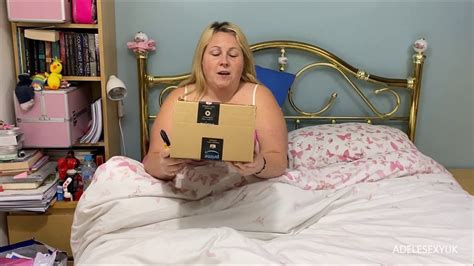 Bbw Adelesexyuk Unboxing Her First Amazon Parcel Youtube