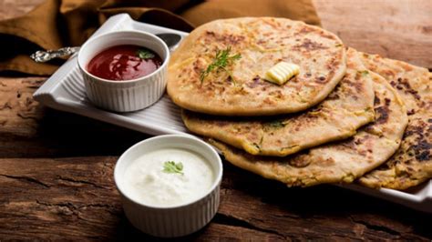 Satiate Your Hunger With The Most Delicious Parathas From These Shops