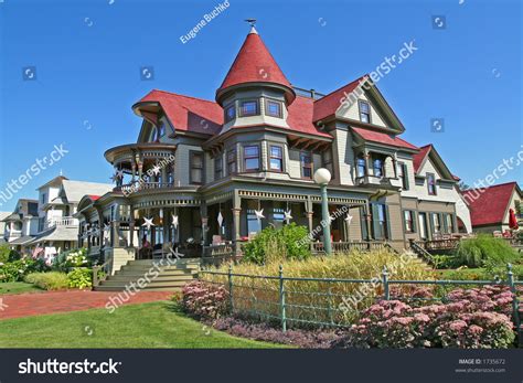 Magnificent Mansion On Island Marthas Vineyard Stock Photo 1735672
