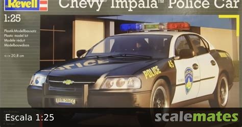 Chevy Impala Police Car Revell 07068 2014
