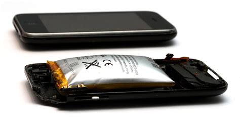 Reasion Behind When And Why Smartphone Batteries Explode Tech Talks