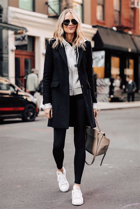 Casual Black Leggings Outfits For Winter And Fall Black Coat And Grey