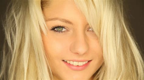 Hd Wallpaper Blonde Haired Woman Girl Young Smile Face Close Up