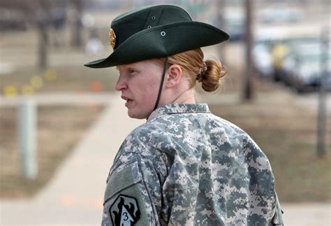 Female Drill Sergeants Train Soldiers At Fort Leonard Wood News