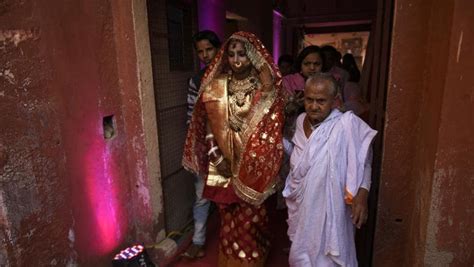 Young Widows Marriage Solemnised At Gopinath Temple In Vrindavan