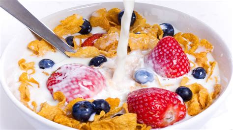 Food Photography Of Bowl Of Cereals With Fruits And Milk Hd Wallpaper Wallpaper Flare