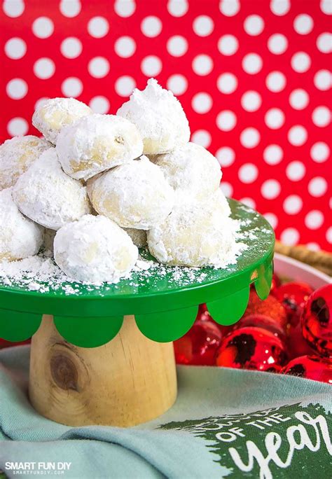 Christmas cookie countdown and mexican wedding cookie. Mexican Wedding Cakes Recipe (or Russian Tea Cakes) Cookies