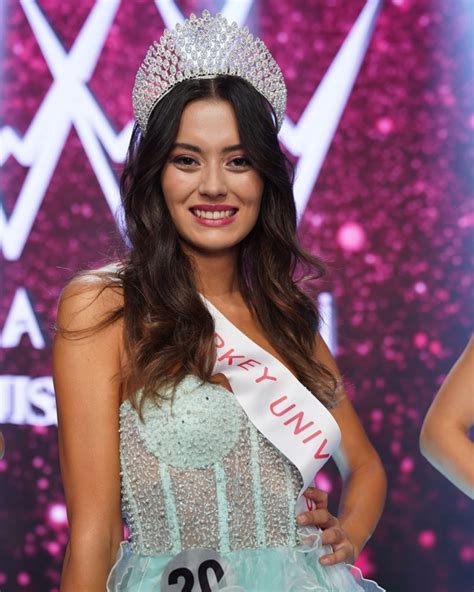 Miss Turkey Crowns Queens For Miss Universe Miss World And Miss