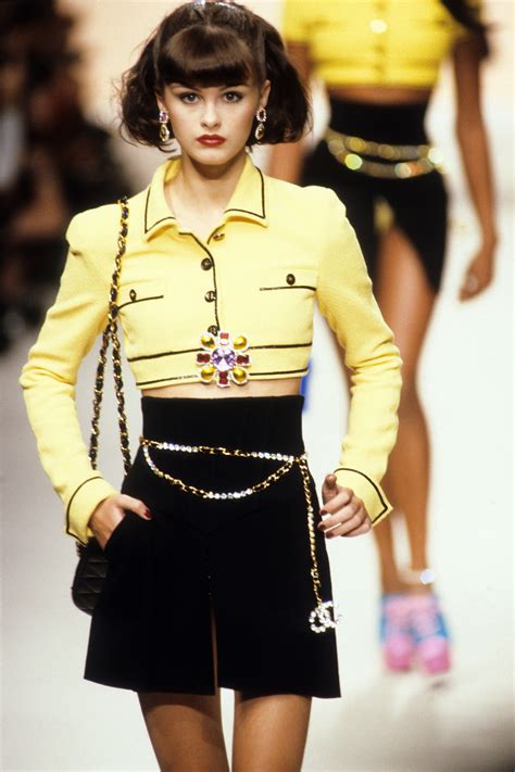 Chanel Spring 1995 Ready To Wear Fashion Show Vogue Look Fashion 90s