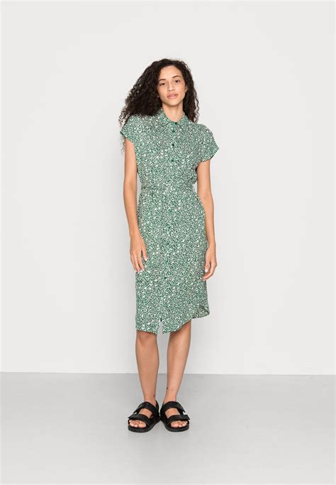 Pieces Pcnya Shirt Dress Blusenkleid Verdant Greensplashgrün
