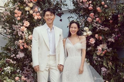 Estrelas Do Drama Pousando No Amor Se Casam Na Coreia Do Sul Fotos