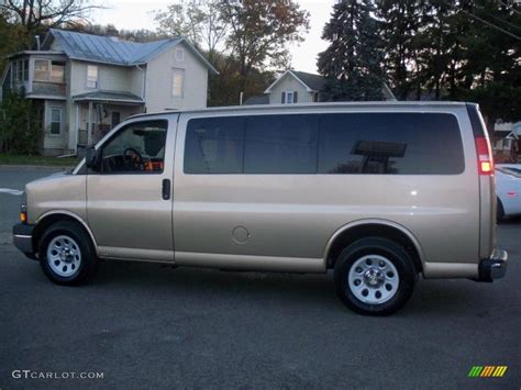 2011 Sandstone Metallic Chevrolet Express Lt 1500 Passenger Van