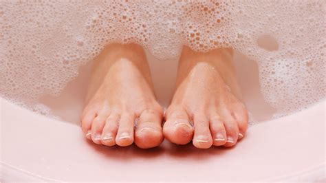 why are my feet peeling what are the most common causes