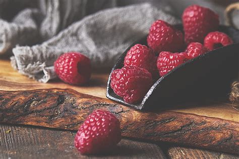 Raspberries Berries Fruits Wood Table Hd Wallpaper Peakpx