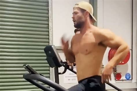 Chris Hemsworth Goes Shirtless For Workout On The Treadmill Watch