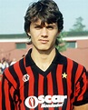 🔴⚫️ A brilliant picture of a young Paolo Maldini | Paolo maldini, Milan ...