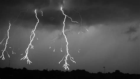 Lightning Explosion Captured At 700 Frames Per Second