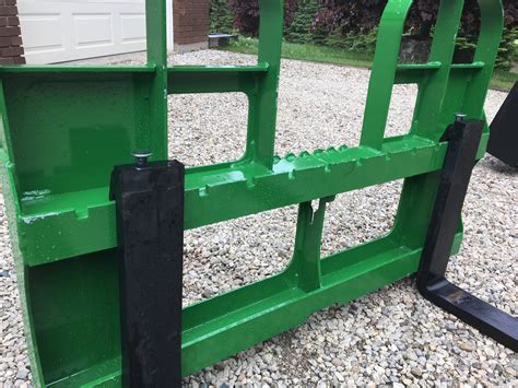 4200 Lb Capacity Hla Pallet Forks With 48 Tines In John Deere Quick Attach