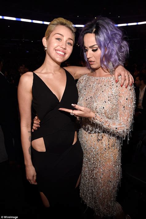 Miley Cyrus Fondles Katy Perry S Breast At The Grammy Awards Daily